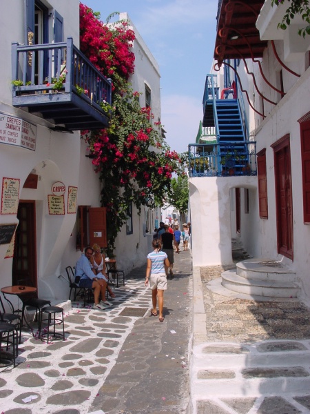 Mykonos Altstadt Mikonos Gasse.JPG -                                